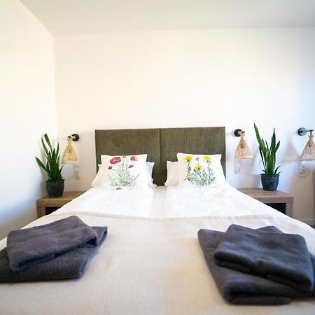 Cztery Pory Roku Apartamento Wiele Exterior foto