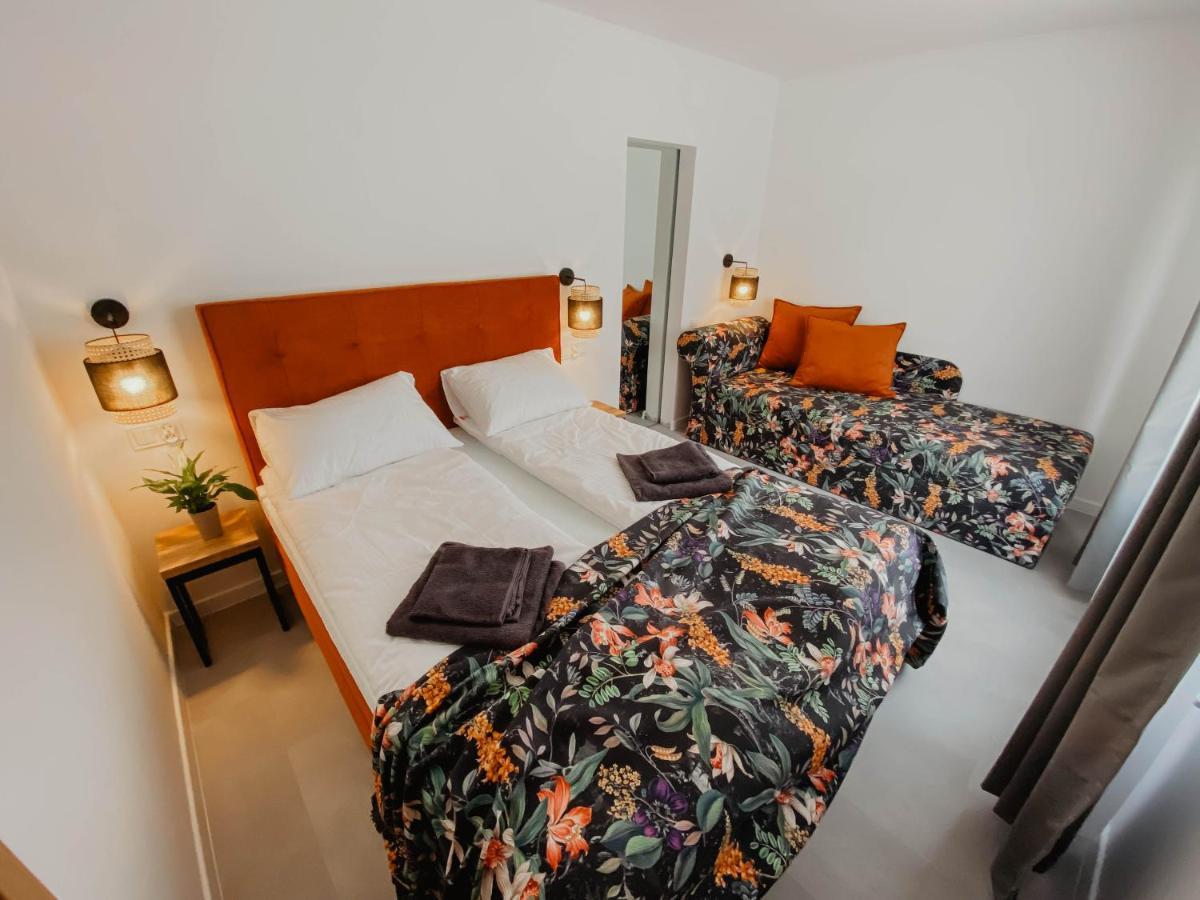 Cztery Pory Roku Apartamento Wiele Exterior foto