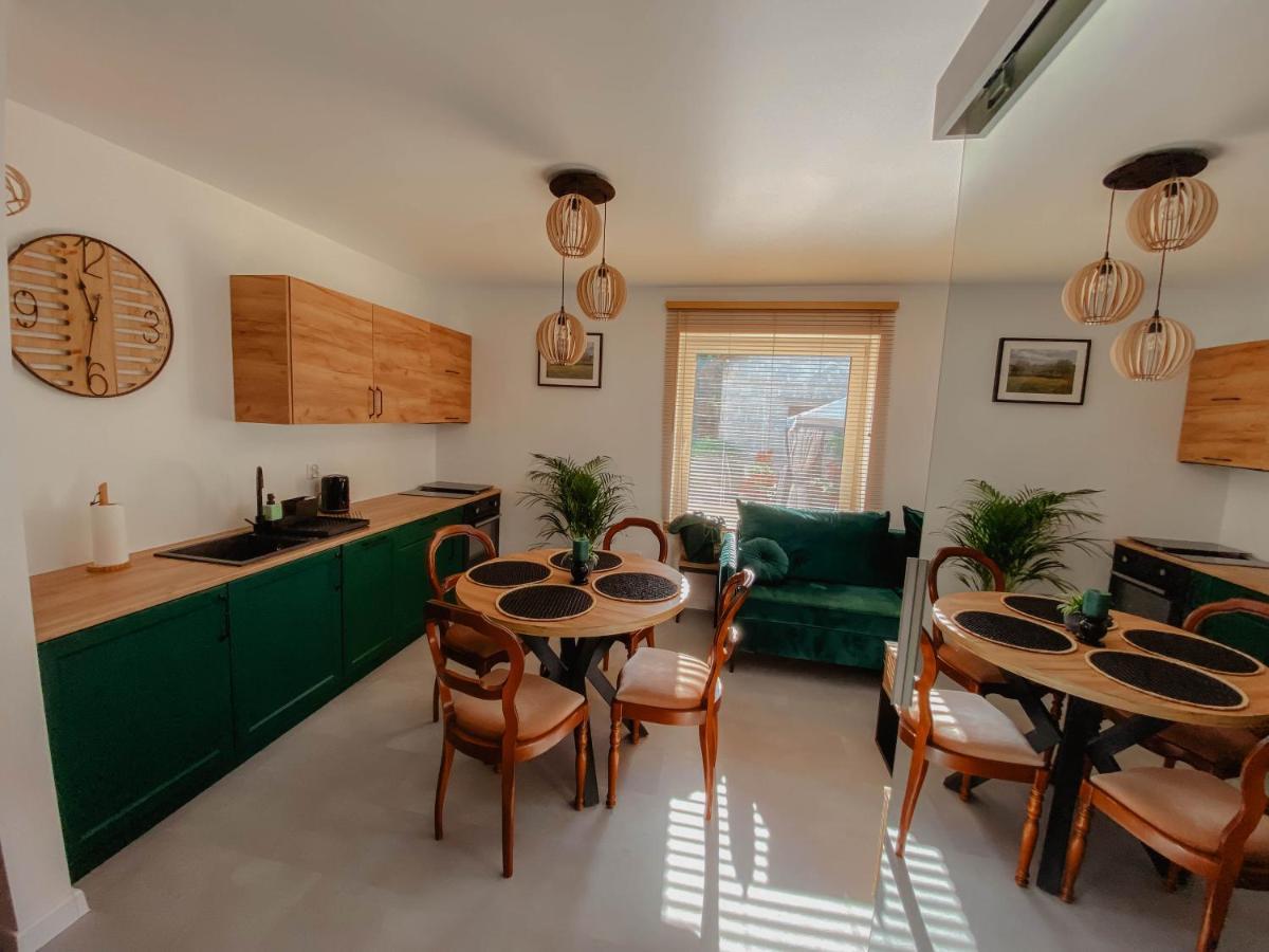 Cztery Pory Roku Apartamento Wiele Exterior foto