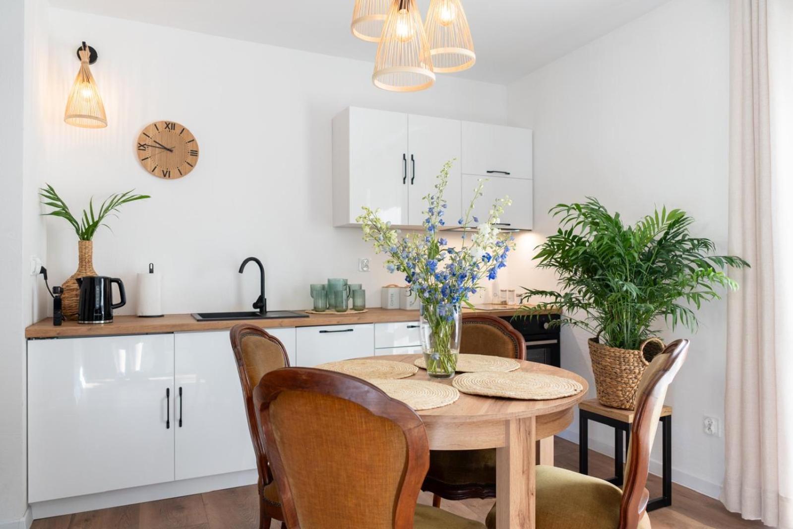 Cztery Pory Roku Apartamento Wiele Exterior foto