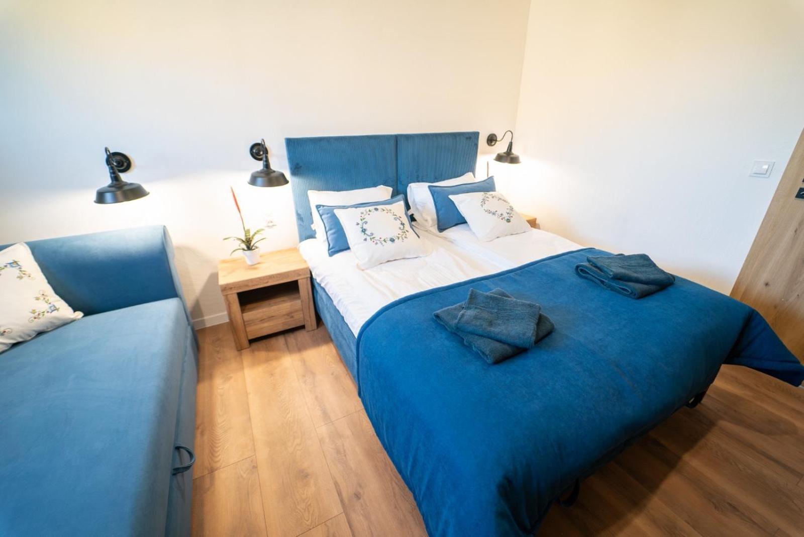 Cztery Pory Roku Apartamento Wiele Exterior foto
