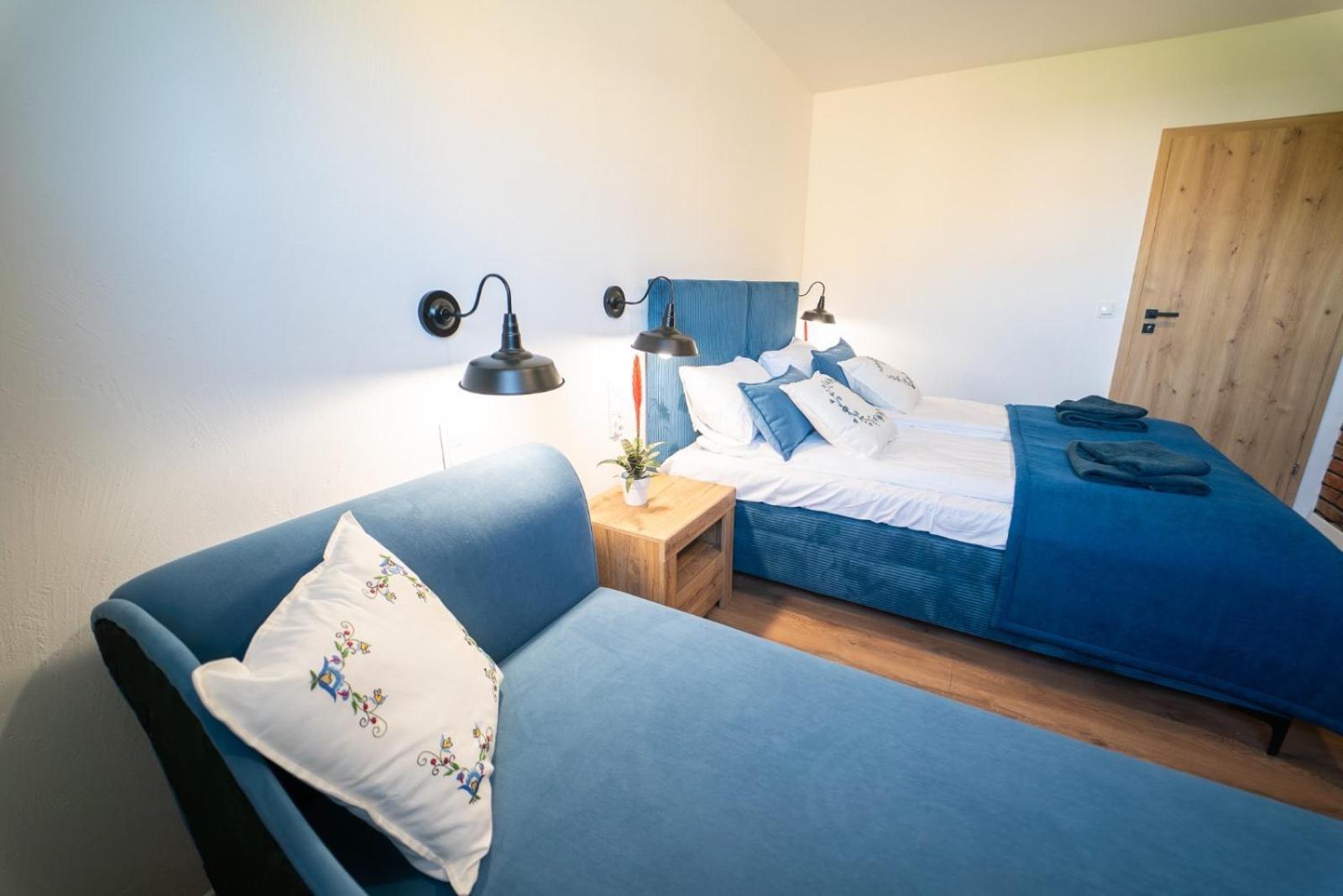 Cztery Pory Roku Apartamento Wiele Exterior foto