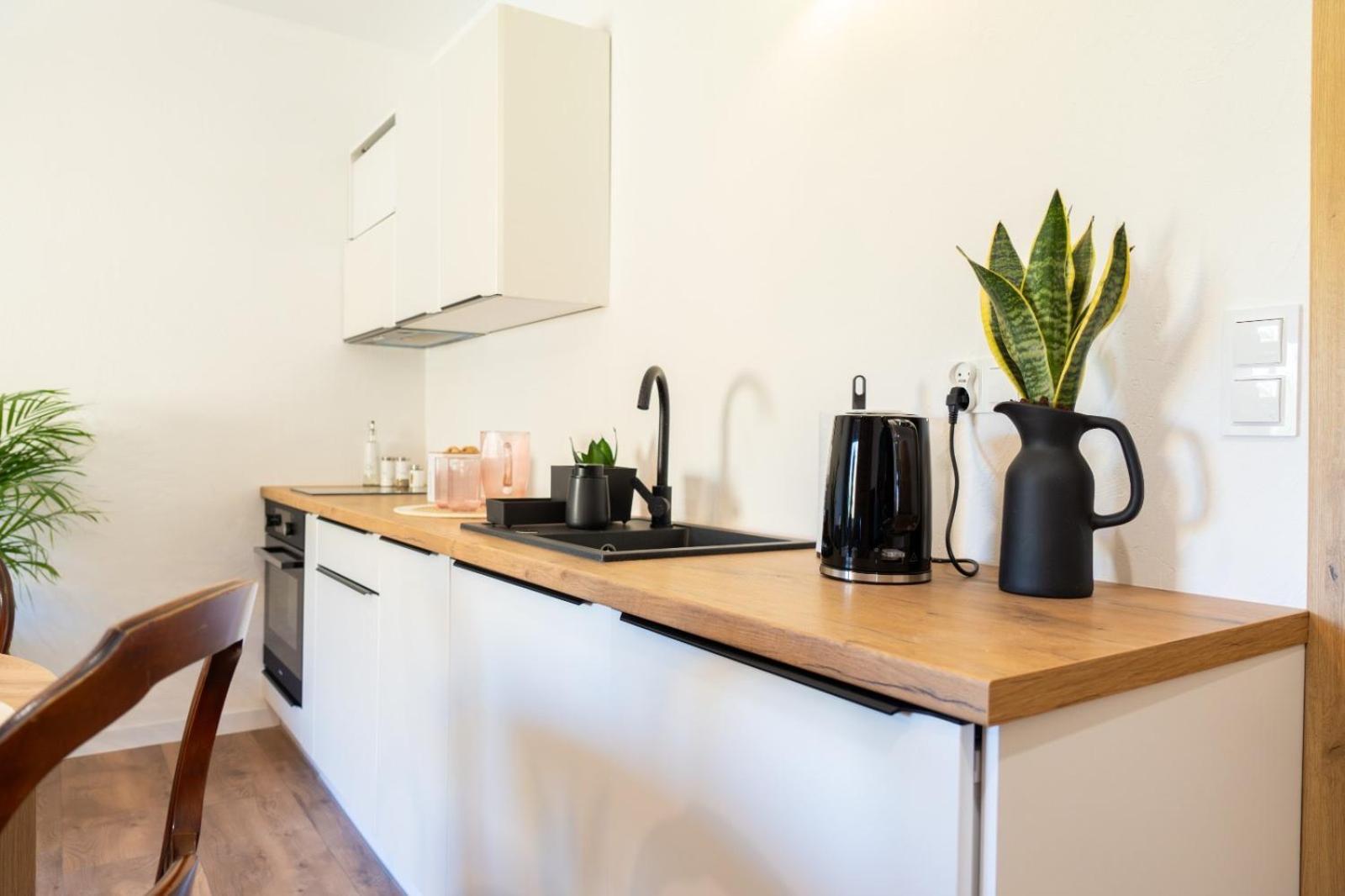 Cztery Pory Roku Apartamento Wiele Exterior foto